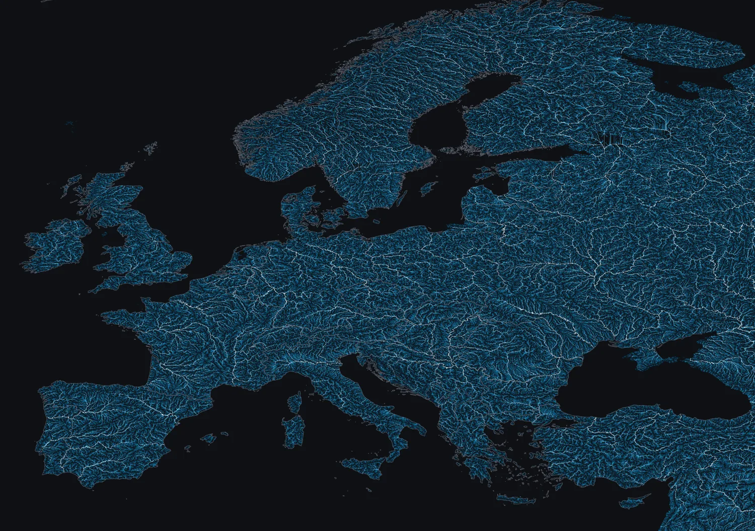 Catchment streamflow and flood-risk network across Europe
